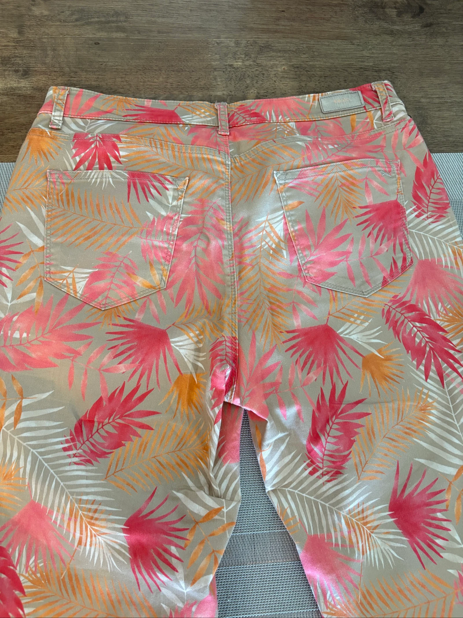 BRAX Feel Good Mary S taupe palm tree print pink/orange pants - 38 (FR40) – photo 10